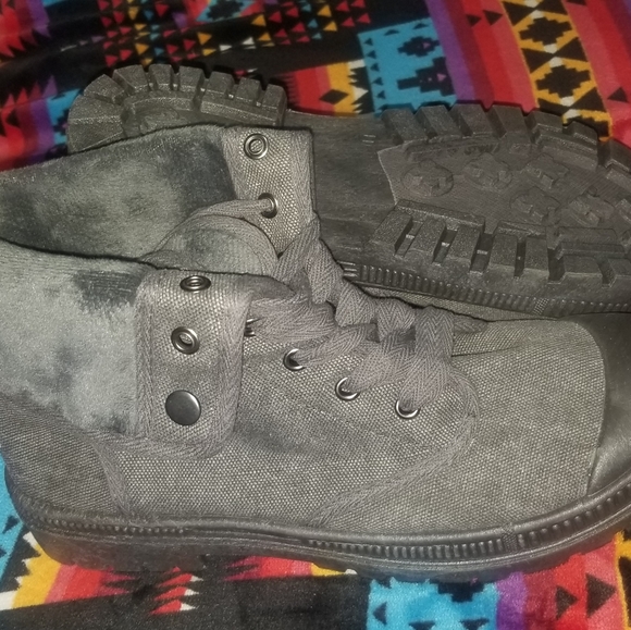 Very G Boots - Picture 4 of 4